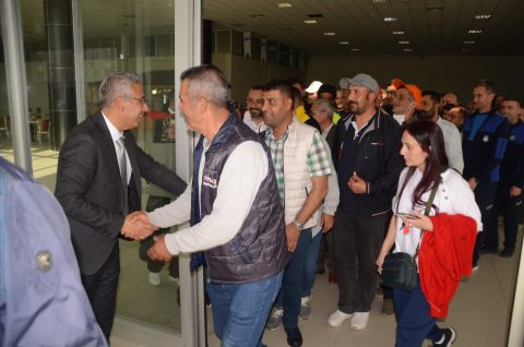 Başkan Akpınar Personelle Bayramlaştı...
