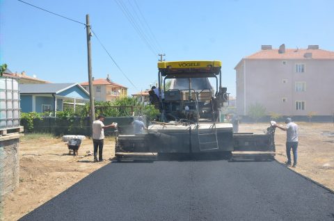 Ereğli Belediyesi Ekipleri Sezonun İlk Sıcak Asfalt Çalışmasını Gerçekleştirdi