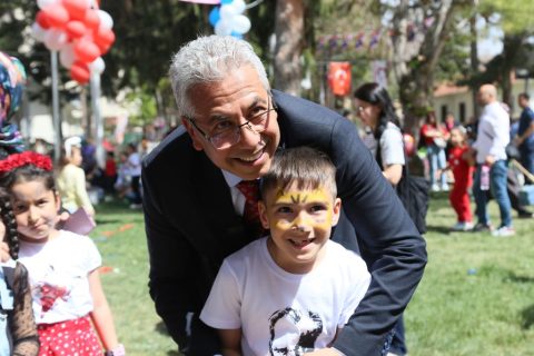 Ereğli’de 23 Nisan Coşkusu! Çocuklar Şenlikte Doyasıya Eğlendi