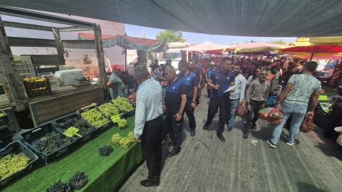 Zabıta Ekiplerinden Pazar Yerlerinde Sıkı Denetim
