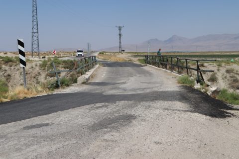 Ereğli Belediyesi Yol Yapım ve Onarım Çalışmalarını Aralıksız Sürüyor