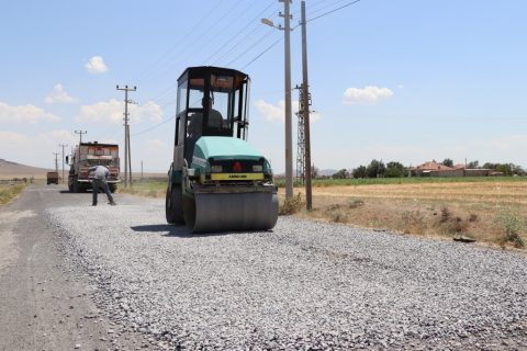 Ereğli Belediyesi Yol Yapım ve Onarım Çalışmalarını Aralıksız Sürüyor