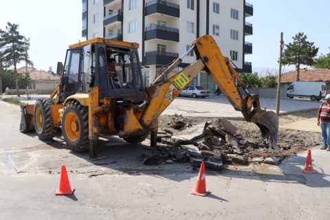 Ereğli Belediyesi Yol Yapım ve Onarım Çalışmalarını Aralıksız Sürüyor