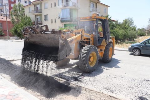 Ereğli Belediyesi Yol Yapım ve Onarım Çalışmalarını Aralıksız Sürüyor