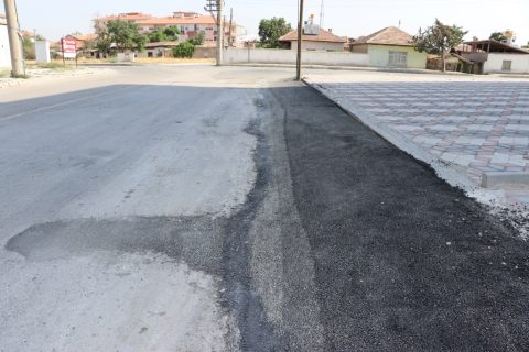 Ereğli Belediyesi Yol Yapım ve Onarım Çalışmalarını Aralıksız Sürüyor