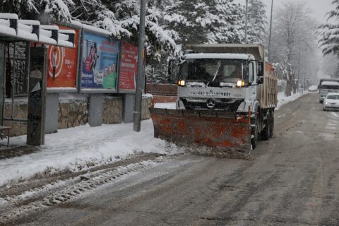Ereğli Belediyesi’nden Yoğun Karla Mücadele