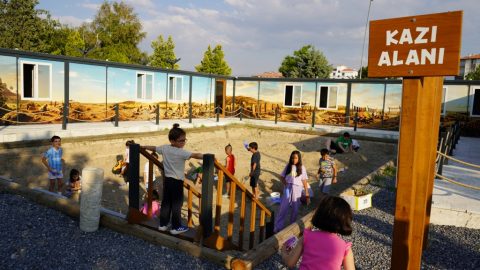 Arkeopark'ta Eğitici ve Eğlenceli Etkinlikler Devam Ediyor