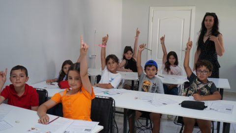 Çocuklar ve Gençler Eğlenirken Öğreniyor