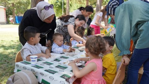 Çocuklar ve Gençler Eğlenirken Öğreniyor