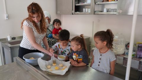 Çocuklar ve Gençler Eğlenirken Öğreniyor