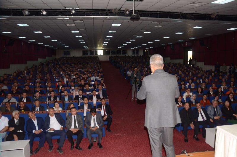 Başkan Akpınar Personelle Bayramlaştı...