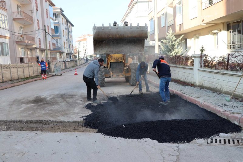 Ereğli’de Yol ve Kaldırım Çalışmaları Hız Kesmeden Devam Ediyor